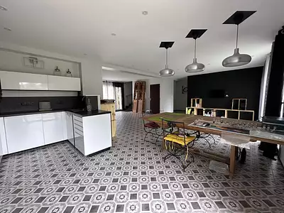 Maison, 208 m²