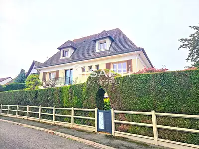 Maison, 196 m²