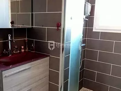 Maison, 242 m²