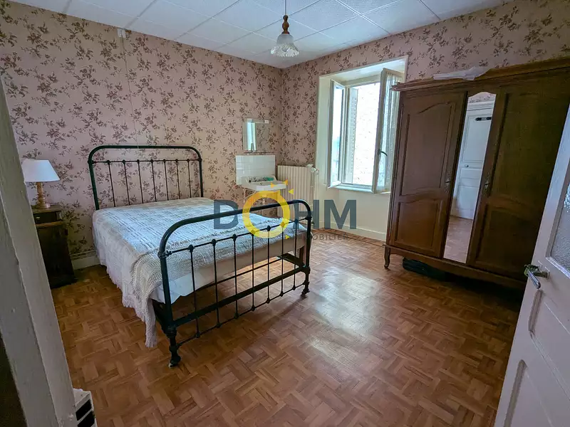 Maison, 248 m²