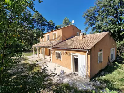 Maison, 157 m²
