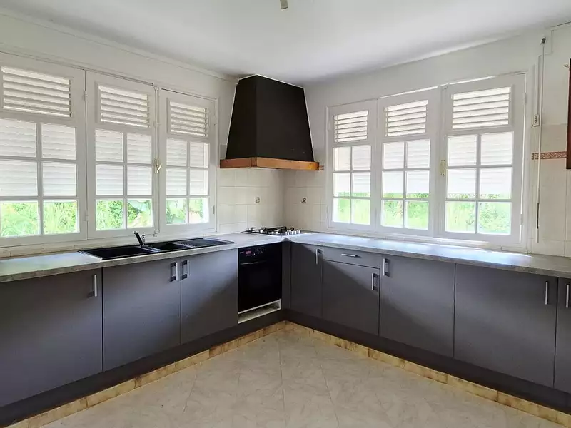 Maison, 164 m²