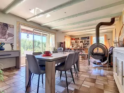 Maison, 220 m²