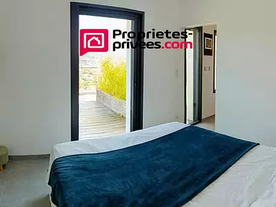 Maison, 225 m²