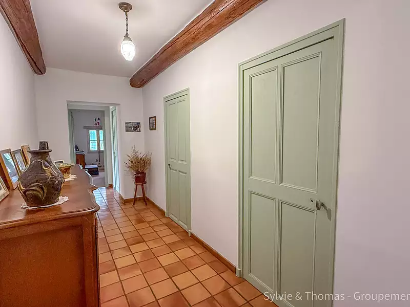 Maison, 326,6 m²