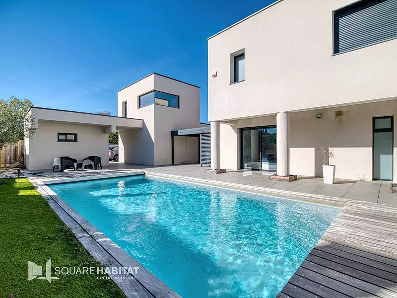 Maison, 220 m²