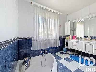 Maison, 204 m²