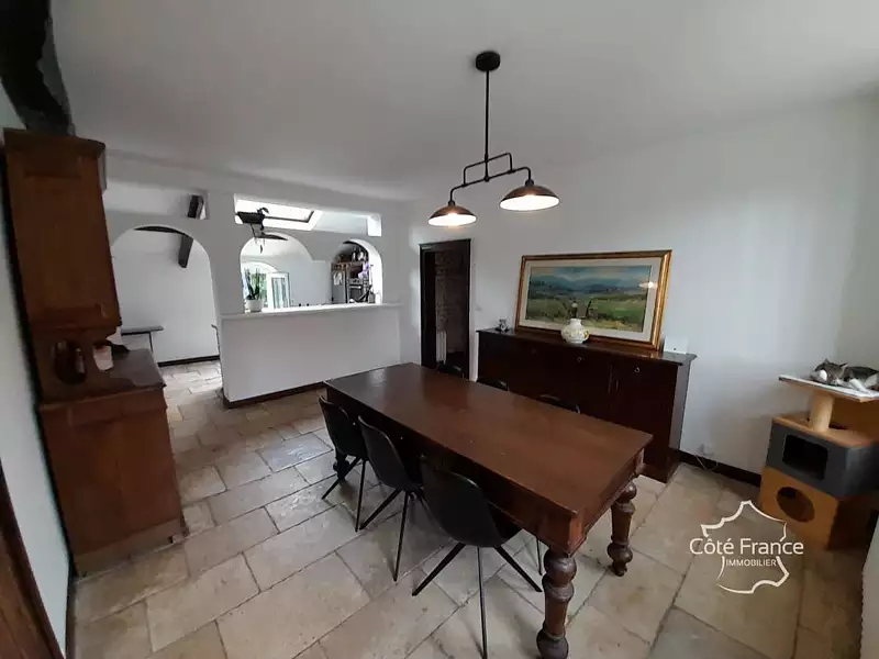 Maison, 200 m²
