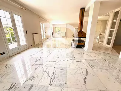 Maison, 300 m²