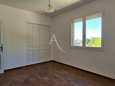 Maison, 250 m²