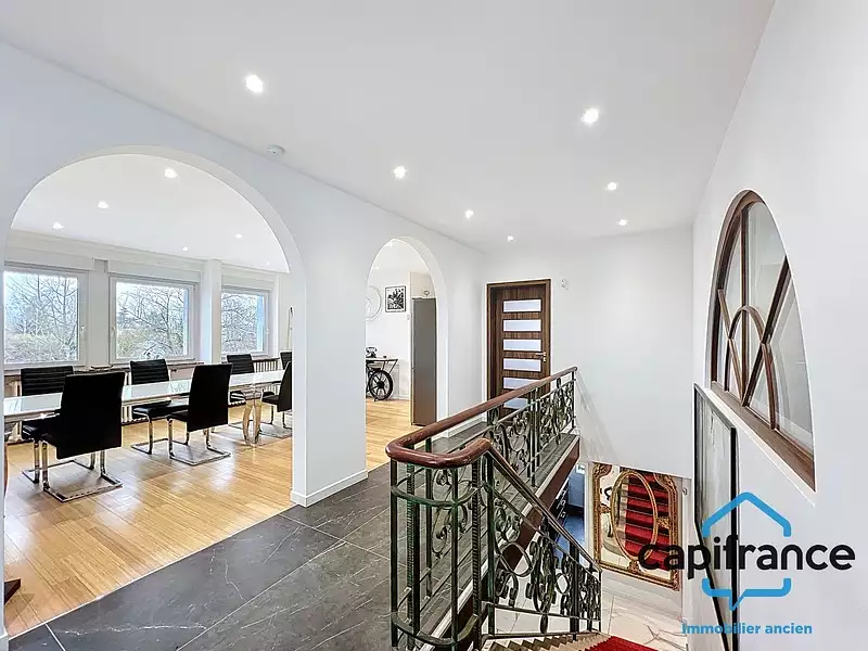 Maison, 275 m²
