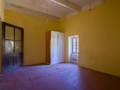 Maison, 560 m²
