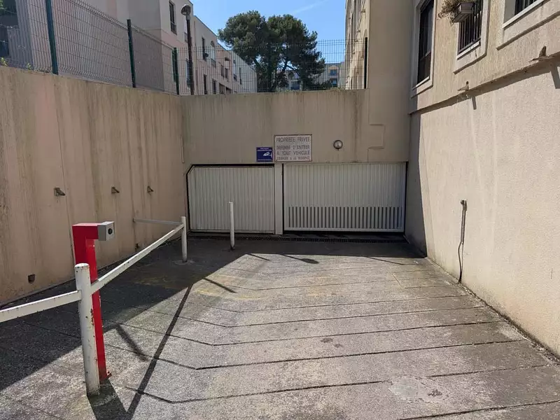 Parking, 11 m²