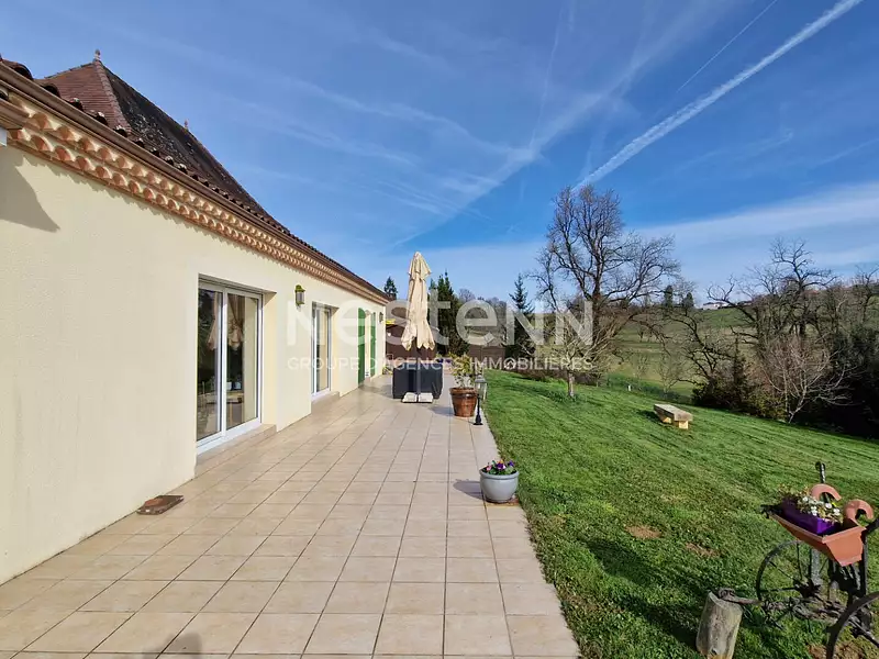 Maison, 227 m²