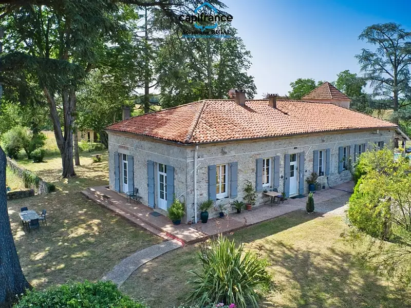 Maison, 210 m²