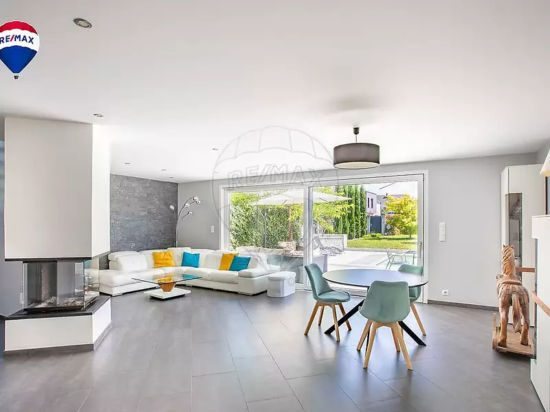 Maison, 203 m²