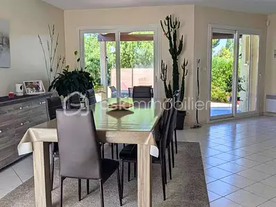 Maison, 147 m²