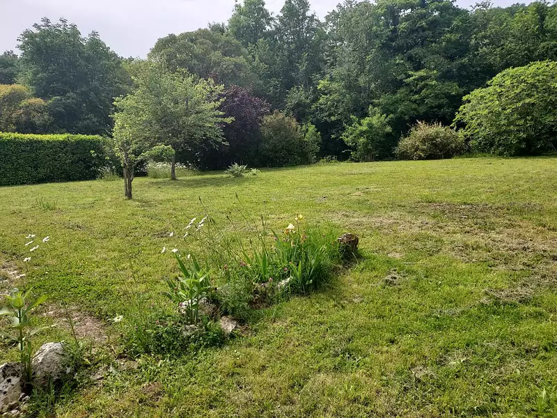 Terrain, 600 m²