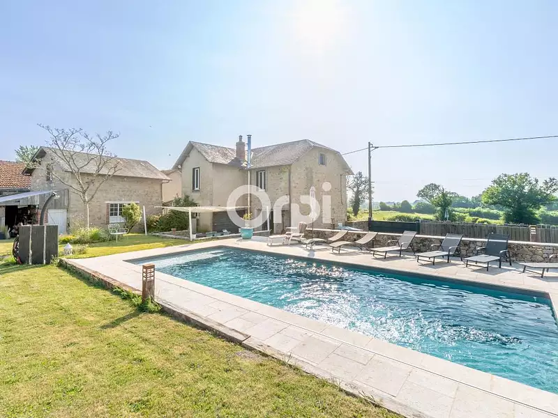 Maison, 180 m²