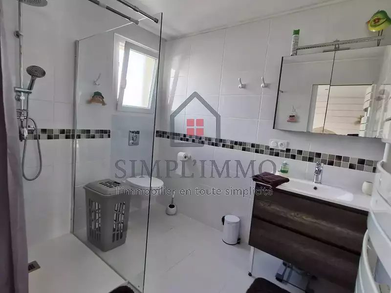 Maison, 165 m²