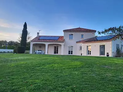 Maison, 204 m²