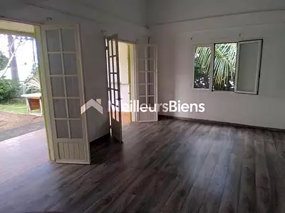 Maison, 260 m²