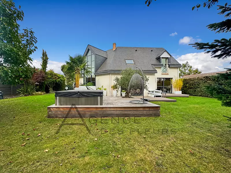 Maison, 235 m²