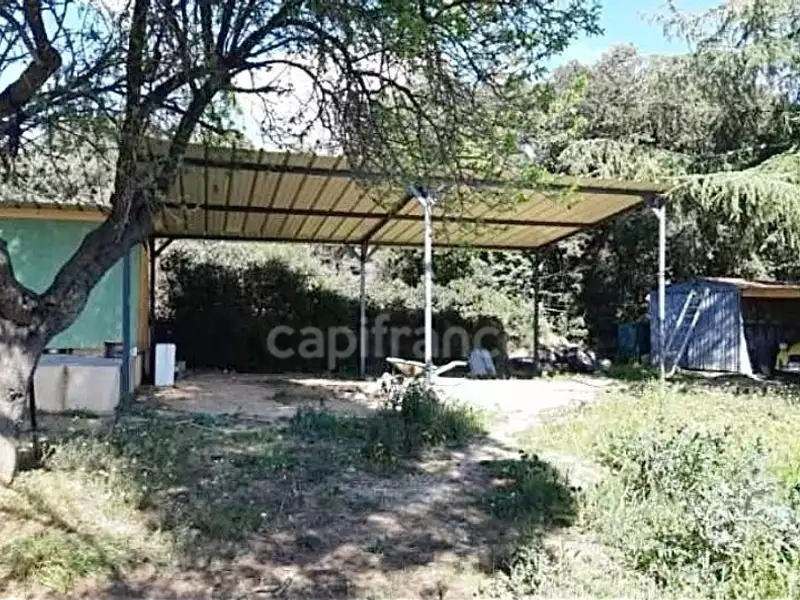 Terrain, 16 228 m²