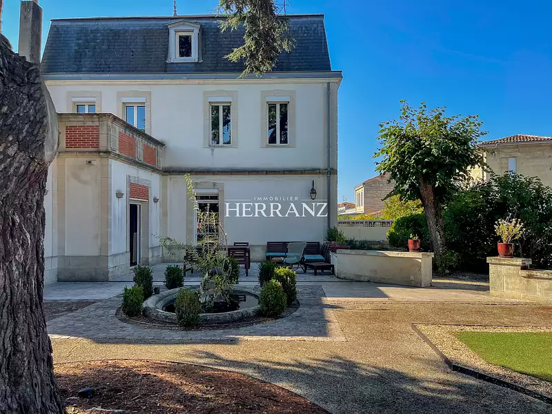 Maison, 260 m²