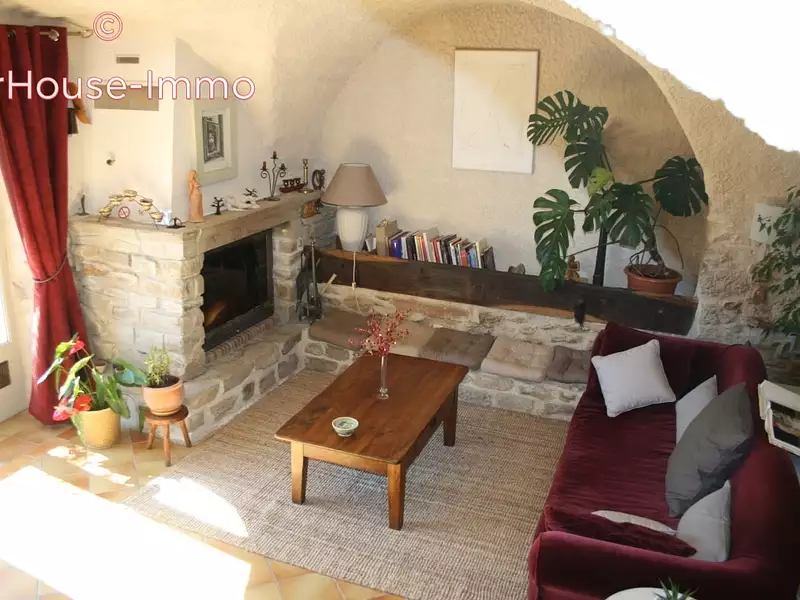 Maison, 330 m²