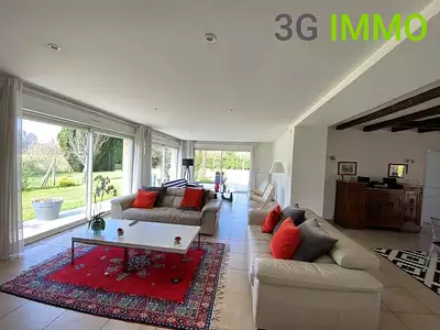 Maison, 288 m²