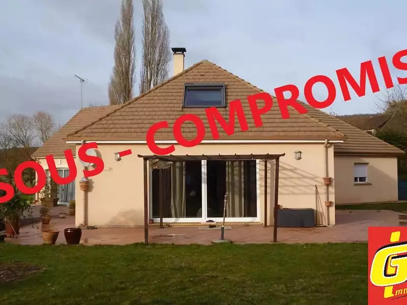 Maison, 196 m²