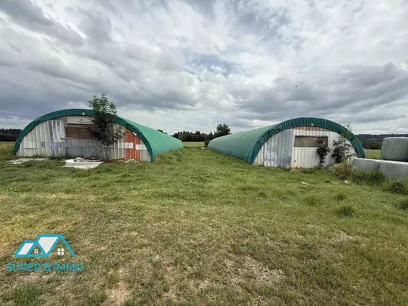 Divers, 706 m²