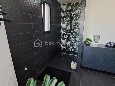 Maison, 184 m²