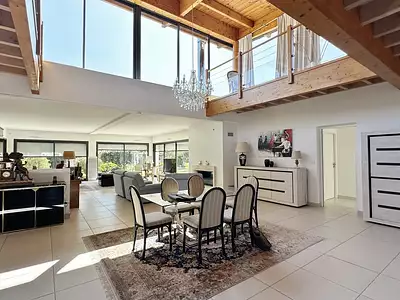 Maison, 270 m²