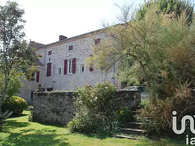 Maison, 275 m²