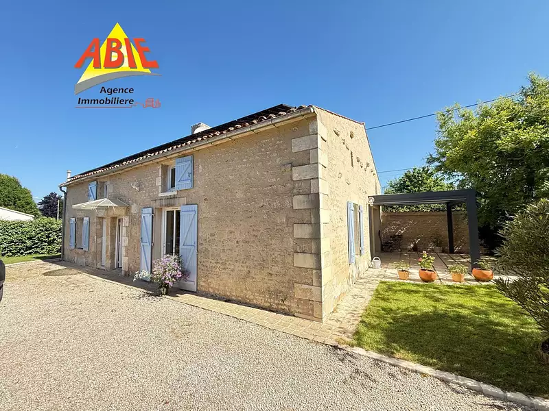 Maison, 135 m²