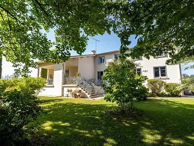 Maison, 230 m²