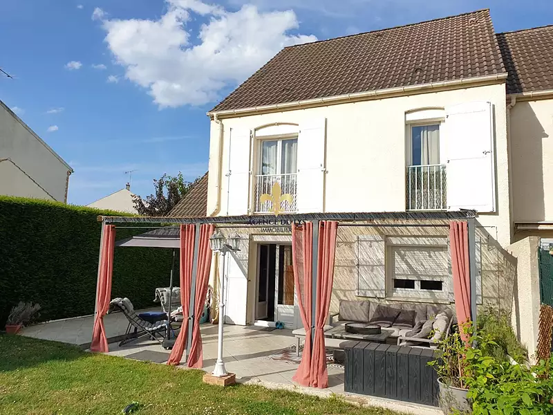 Maison, 105 m²