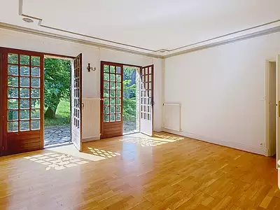 Maison, 325 m²