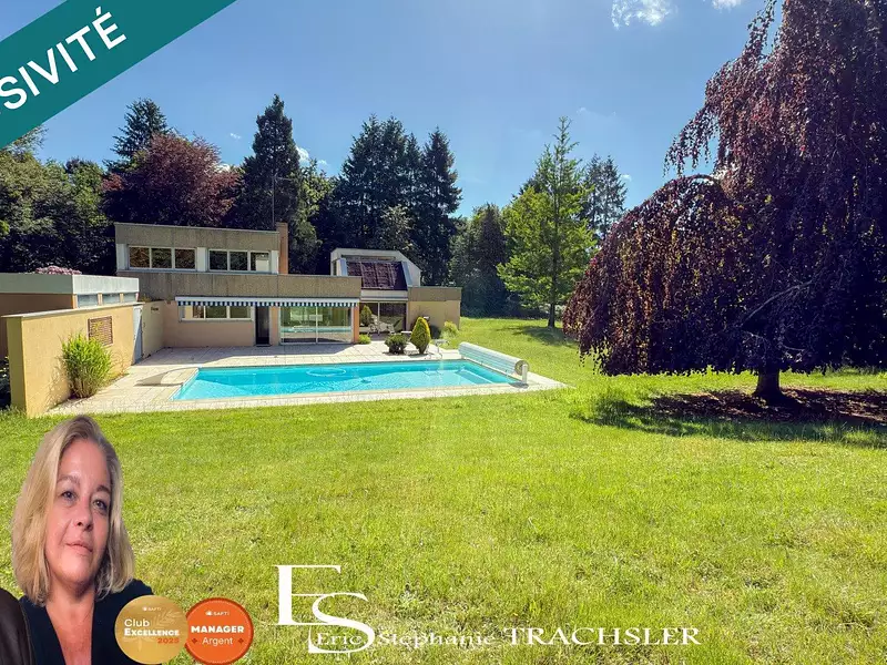 Maison, 304 m²