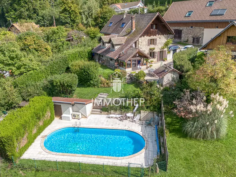 Maison, 160 m²