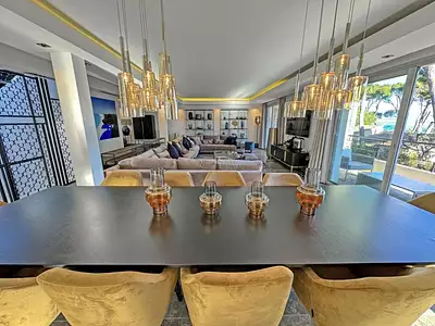 Maison, 220 m²
