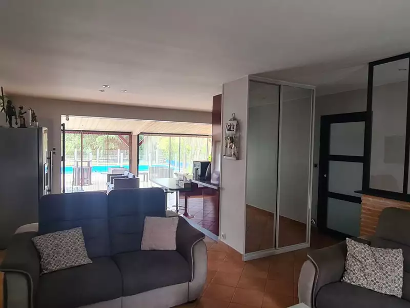 Maison, 159 m²