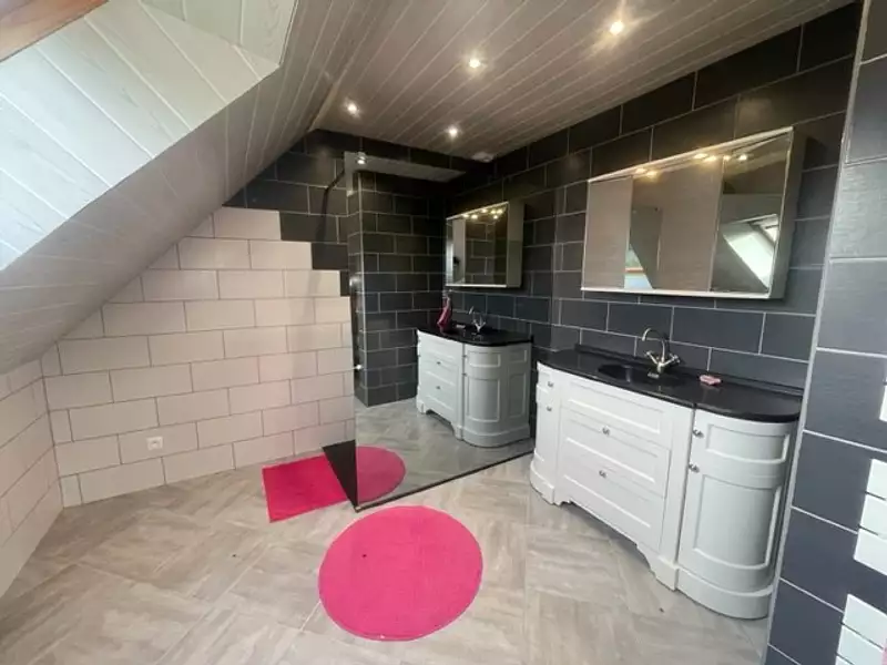 Maison, 136 m²