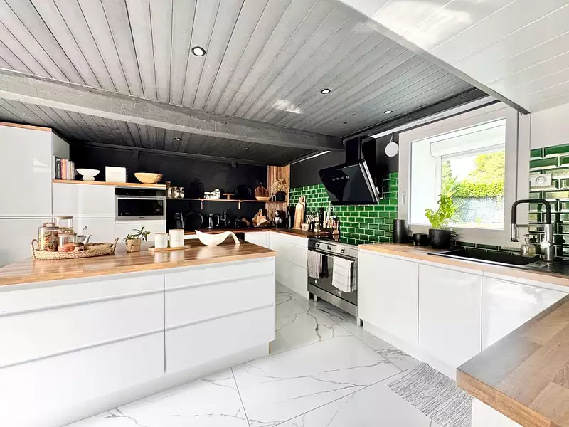 Maison, 280 m²