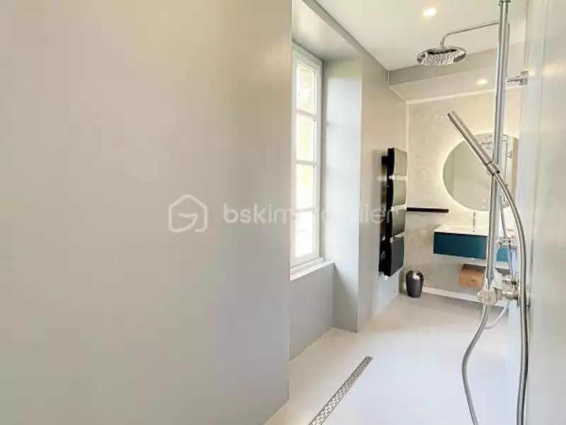 Maison, 361 m²