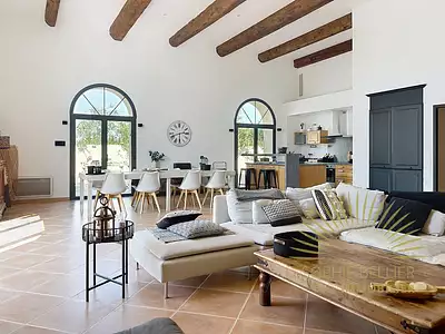 Maison, 185 m²