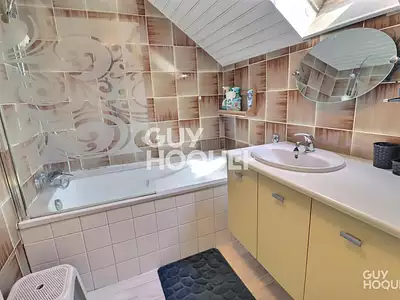 Maison, 340 m²