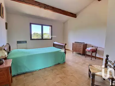 Maison, 242 m²